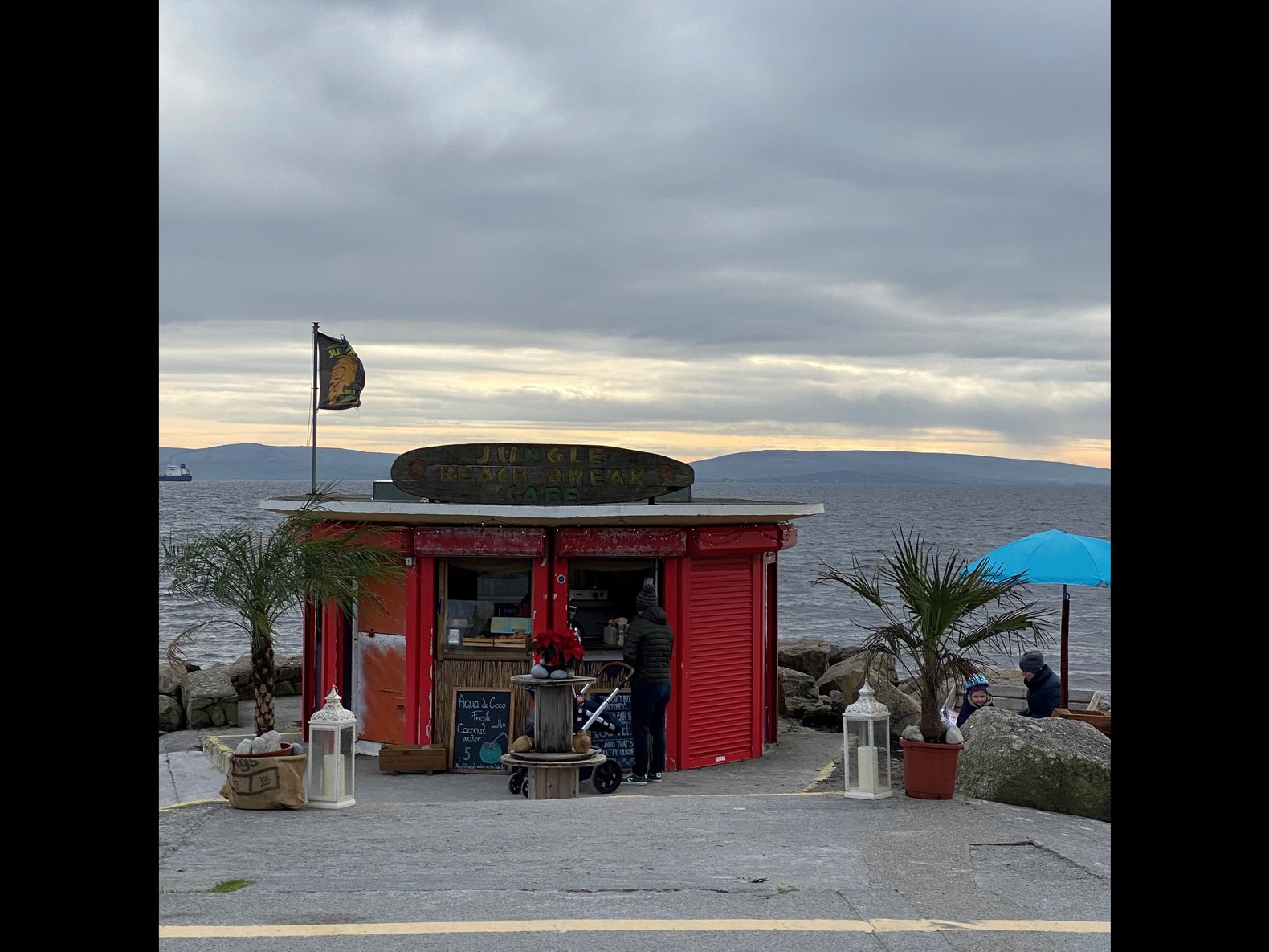 Coffee on the prom